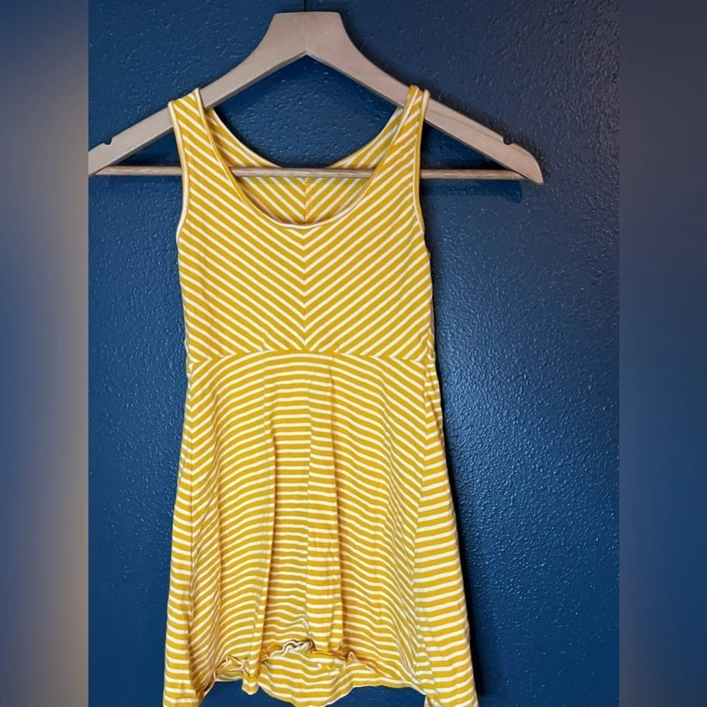 Old Navy Girls’ Bundle – Size S (6–7) – Lot of 4